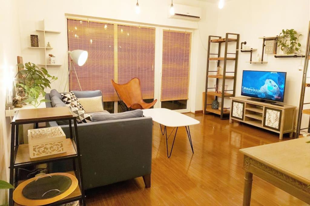 Cosy Boutique 61 Sqm Apartment - Private Parking - Ten Blocks Residence Bucharest Luaran gambar