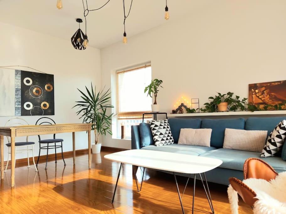 Cosy Boutique 61 Sqm Apartment - Private Parking - Ten Blocks Residence Bucharest Luaran gambar