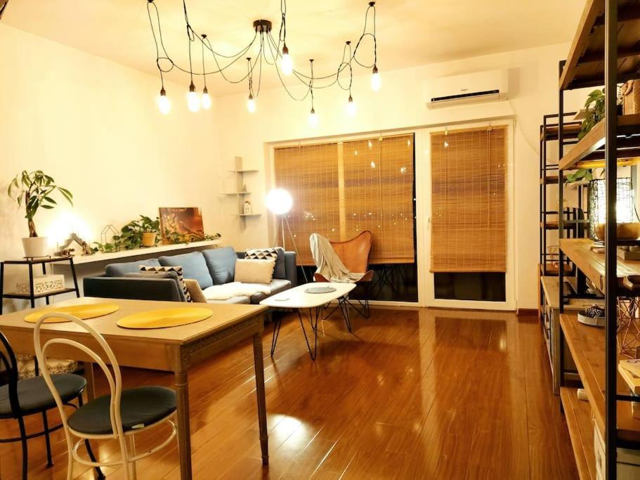 Cosy Boutique 61 Sqm Apartment - Private Parking - Ten Blocks Residence Bucharest Luaran gambar
